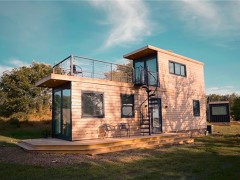 家要多大才夠？44㎡的兩層集裝箱就行！2室2衛還帶個陽臺